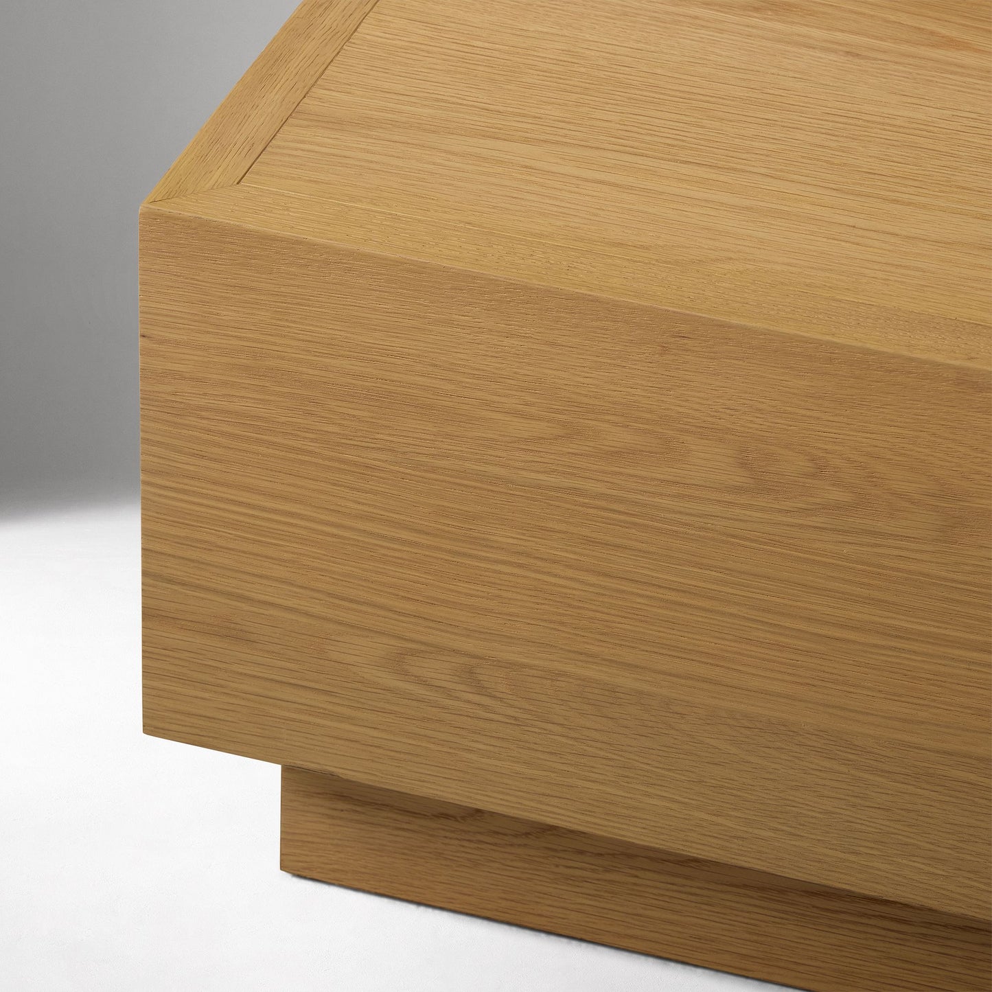 IAN - Storage Coffee Table