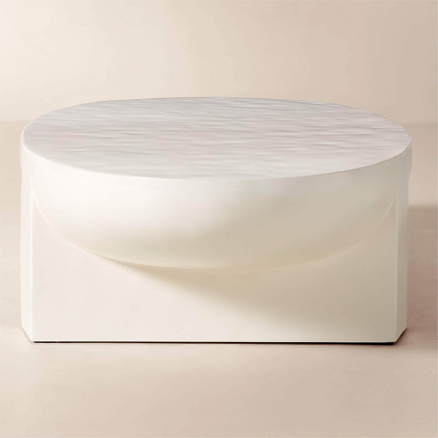ENZO  -   Oval White Resin Coffee Table
